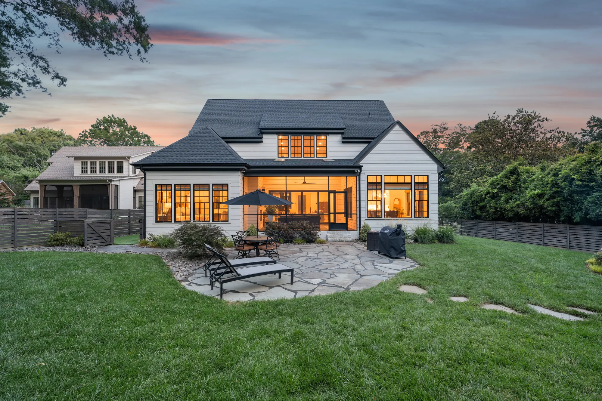 1111 Rosewood Circle, photo 3