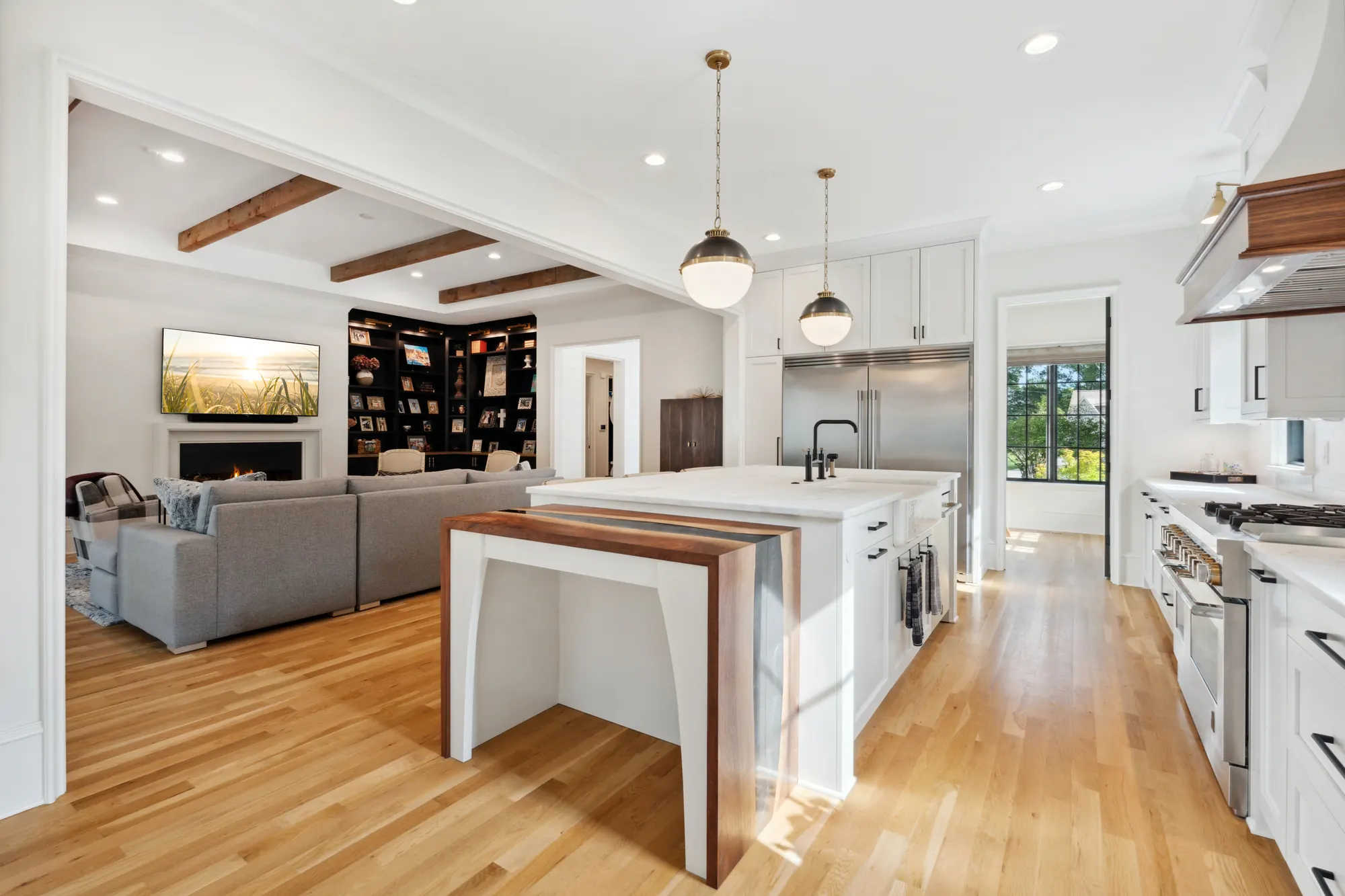 1111 Rosewood Circle, photo 11