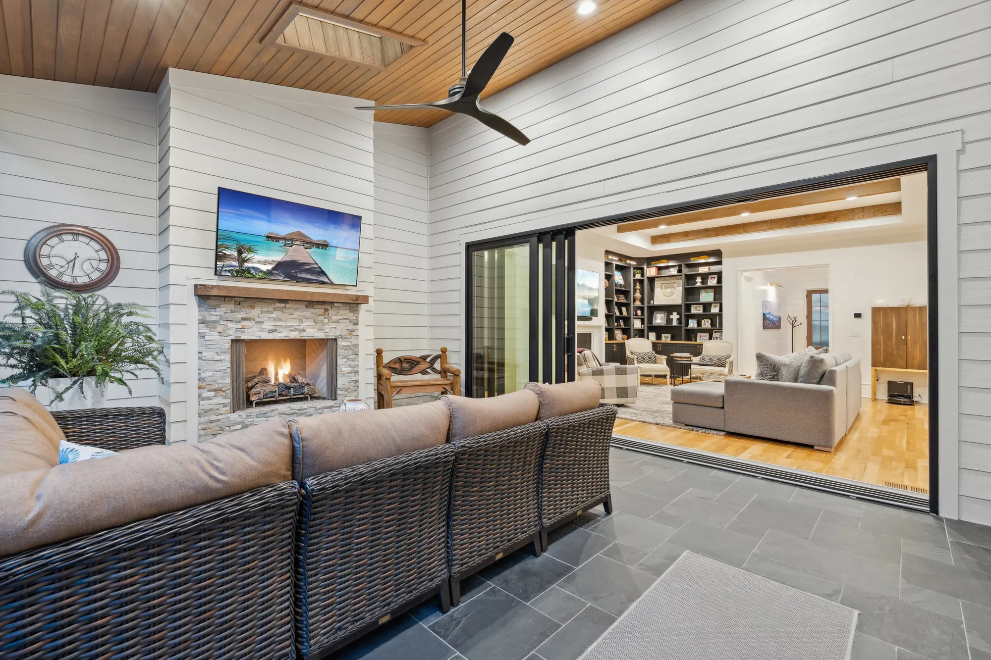 1111 Rosewood Circle, photo 14