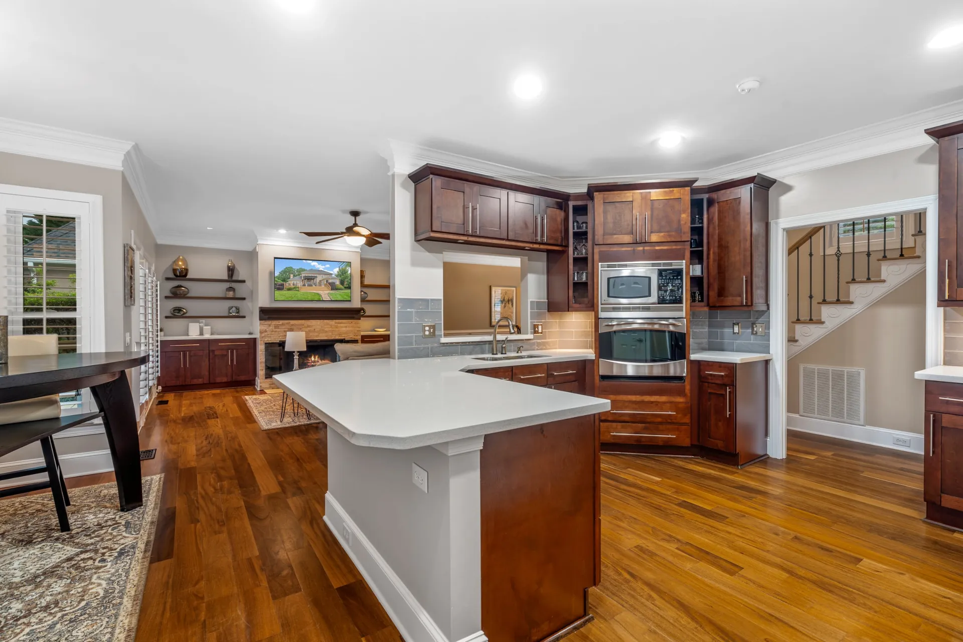 16215 Sasanoa Drive, photo 9