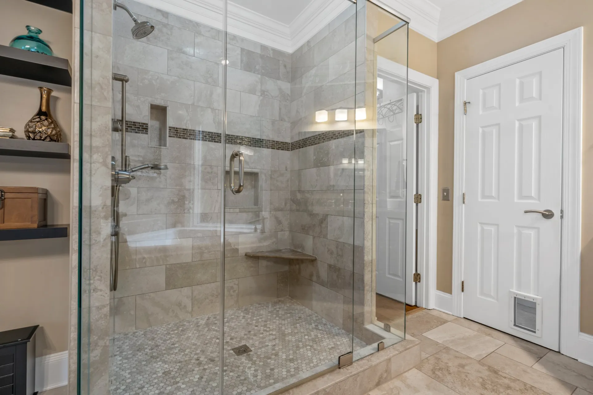 16215 Sasanoa Drive, photo 12